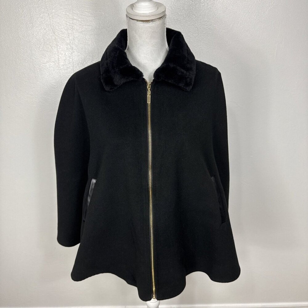 BCBG Women's‎ One Size Faux Fur Collar Felted Full Zip Poncho Black NWT - Picture 3 of 13